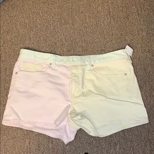 the GAP shorts